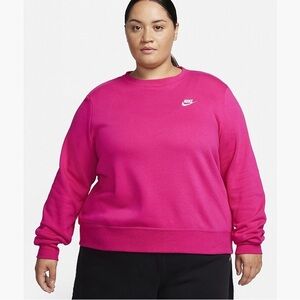 Nike Sportswear Club Fleece
Women's Crew-Neck Sweatshirt (Plus Size)